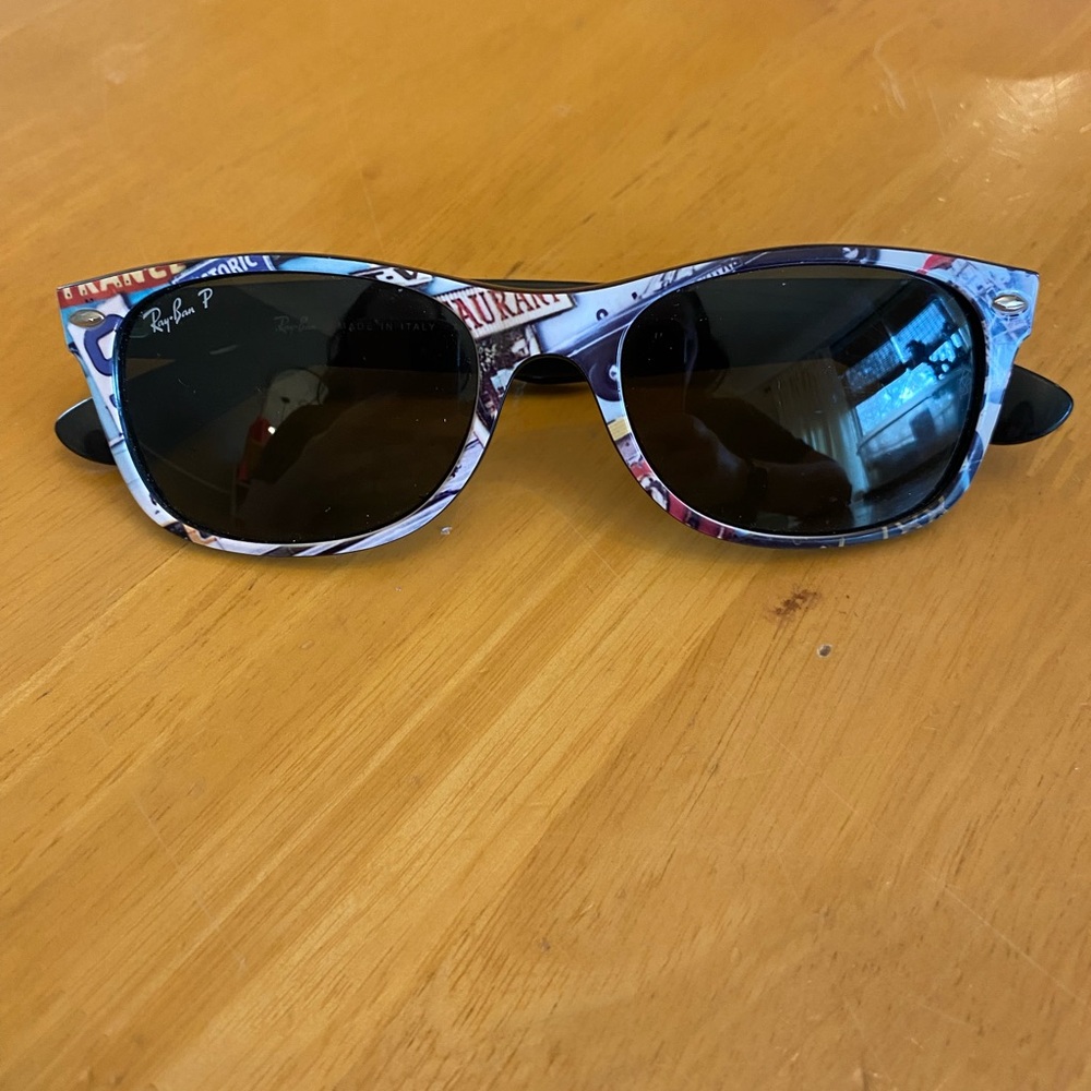 Ray-Ban Graphic Print Sunglasses new wayfarer